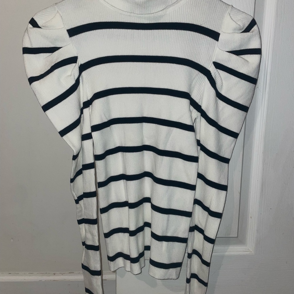 Forever 21 White and Black Striped Turtleneck Sweater